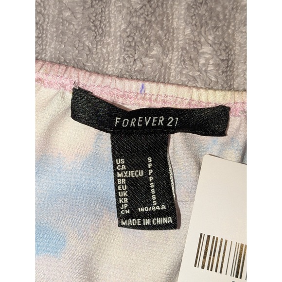 Forever 21 Cami Top Cream Multi Tie Dye‎ Sleeveless Crop Top S NWT - Picture 2 of 9